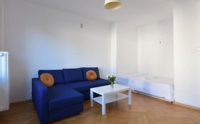 Wilcza 3 - Apartament Dla 4 Osob - 260M Do Ambasady Usa - Duzy Balkon Od Strony Dziedzinca - Wifi - Good Apartments