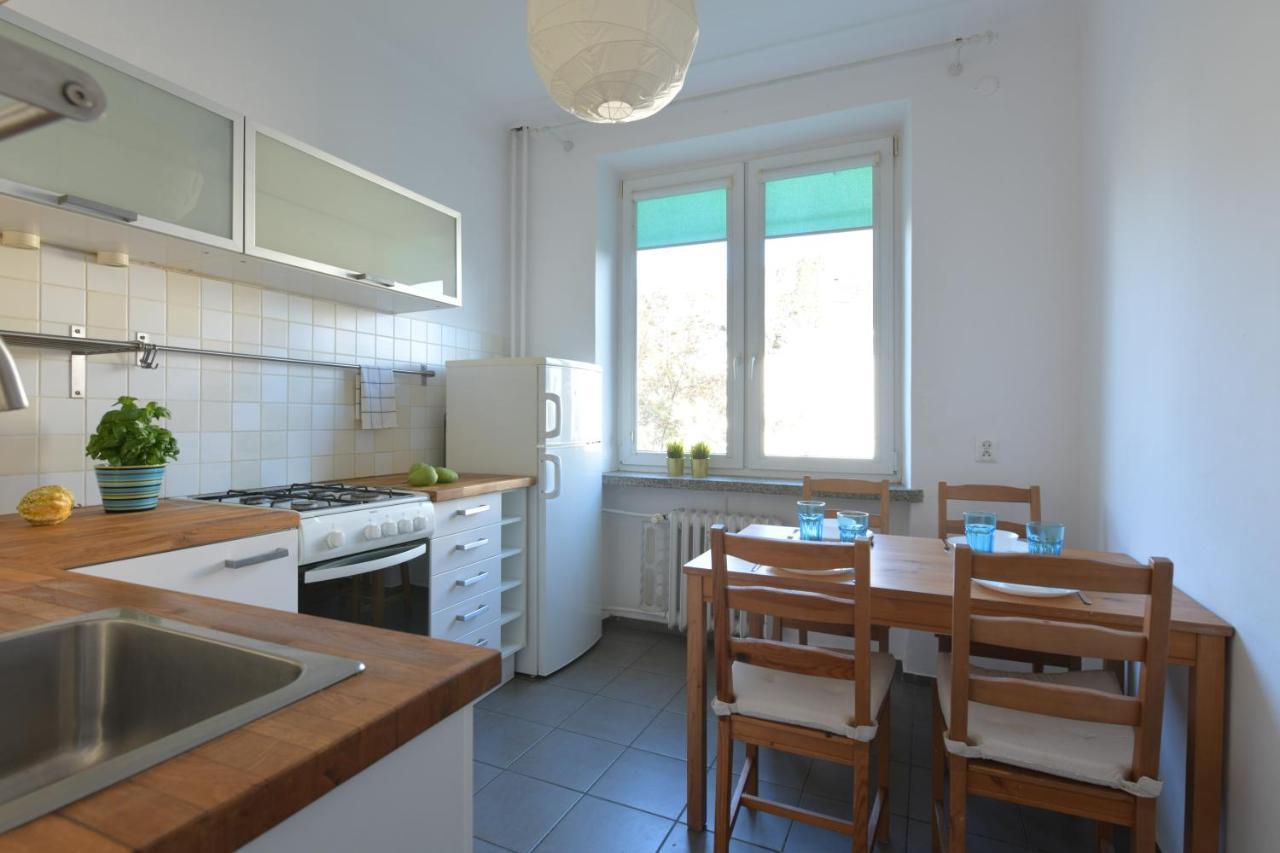 Wilcza 3 - Apartament Dla 4 Osob - 260M Do Ambasady Usa - Duzy Balkon Od Strony Dziedzinca - Wifi - Good Apartments Варшава Экстерьер фото